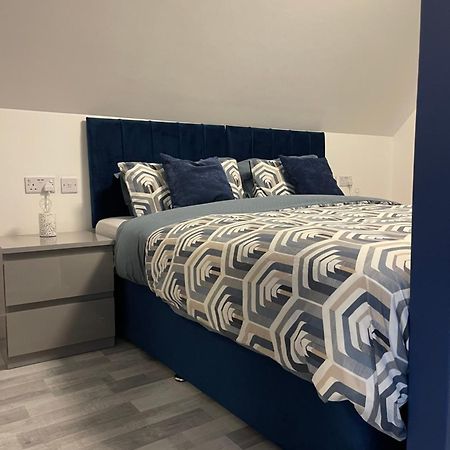 Lochside Loft - Self Catering Apartment For 2 In A Great Location For Inverness Airport And Both Cabot Highlands & Nairn Golf Courses Exterior foto